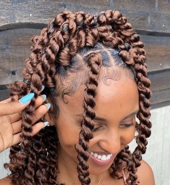 20-Crochet-Hair-Styles-to-Try-Out-In-2022.jpeg